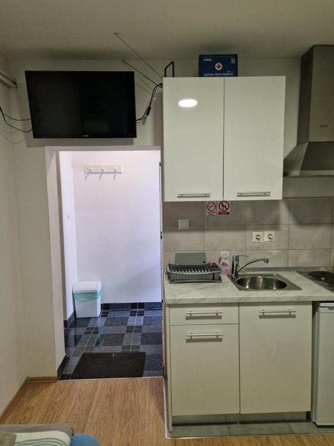 Mavero-free Private Parking Appartement